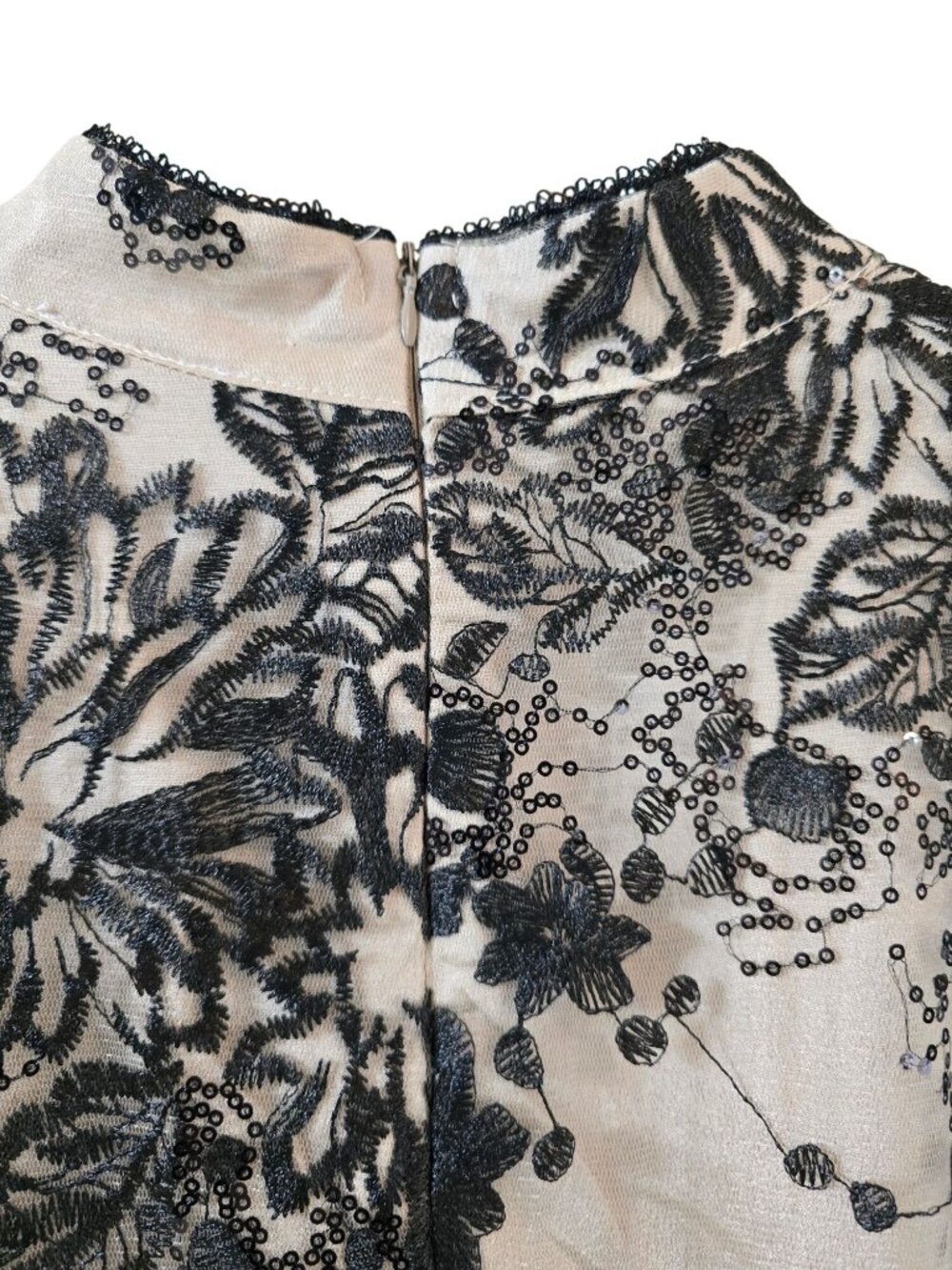 Vickey and Lucas Black & Ivory Embroidered Floral Lace Midi Dress, NWOT, Sz M - Picture 8 of 10